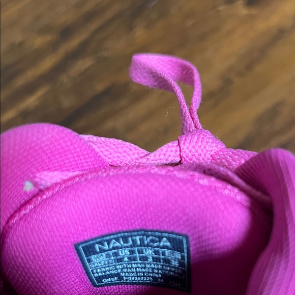 Nautica Kids Bright Pink with Blue Trim Athletic Sneakers Size 4 - Picture 2 of 11